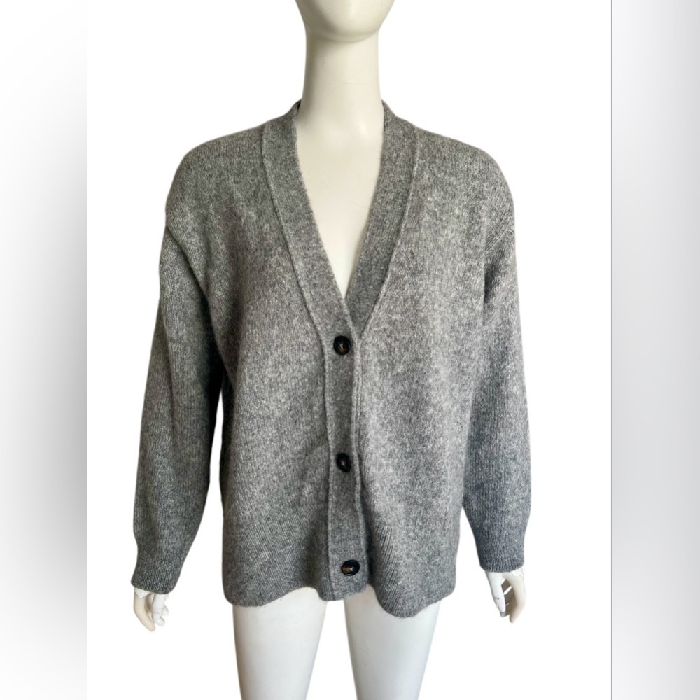 $465 CLOSED Alpaca Wool Sweater Cardigan V-Neck Women's Sz M Gray Preppy Luxury - Picture 6 of 11